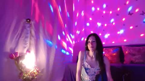 Elisa online show from 03.21.26