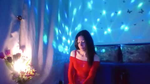 Elisa online show from 05.08.26