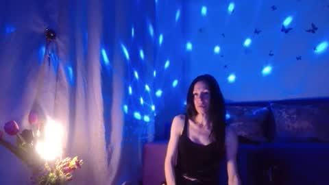Elisa online show from 05.11.26