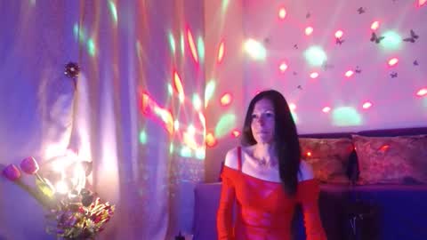 Elisa online show from 06.05.26