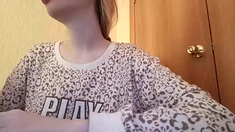 Elza Kom online show from 12.14.24