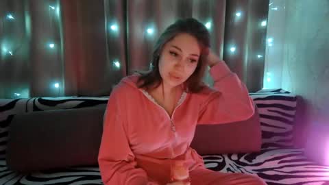 Monica online show from 04.04.26