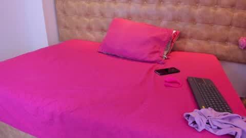 Emily online show from 04.12.26