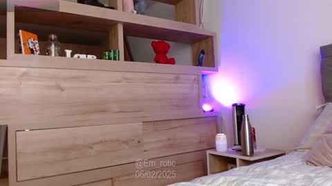 Emilia  online show from 02.06.25