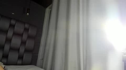 Snapshot of ema_grey1 chatting on 11.27.25 ema_grey1 online show from 11.27.25