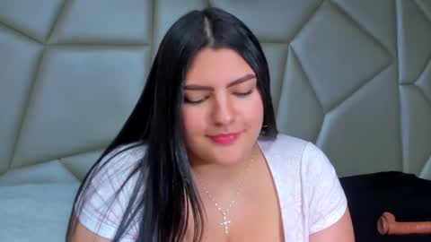 Snapshot of ema_grey1 chatting on 12.02.25 ema_grey1 online show from 12.02.25