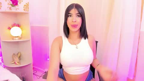 Snapshot of ema_lambert chatting on 10.18.25 Ema Lambert online show from 10.18.25