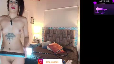 Snapshot of ema_saenz_ chatting on 06.27.26 Sofia online show from 06.27.26