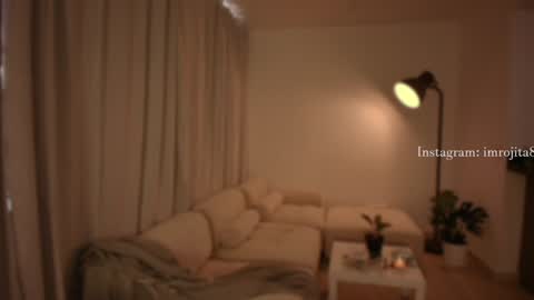 IG imrojita8 online show from 12.19.24