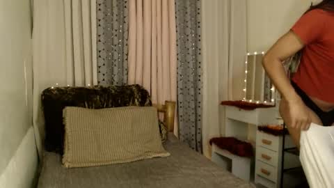 Snapshot of emarie91 chatting on 02.27.25 Trans cummer online show from 02.27.25