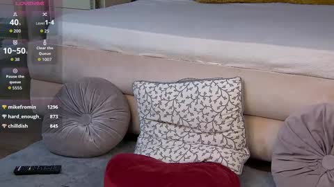 emawil online show from 09.23.25