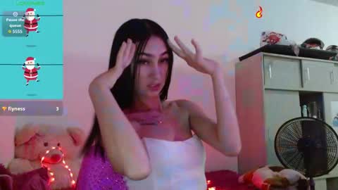 Snapshot of ember57607 chatting on 11.26.25 ember57607 online show from 11.26.25