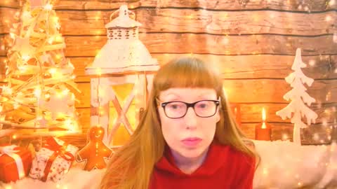 Snapshot of ember_starleena chatting on 12.19.25 Ember Starleena online show from 12.19.25