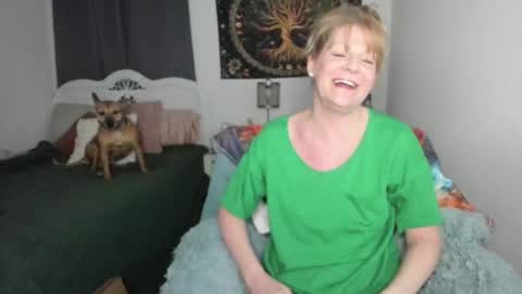 Snapshot of emberpheonixxx chatting on 03.12.25 Ember Pheonixxx online show from 03.12.25