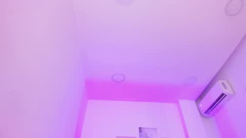 emelie_89 online show from 01.12.25