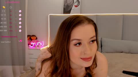 Snapshot of emelilove chatting on 03.02.25 Emeli online show from 03.02.25