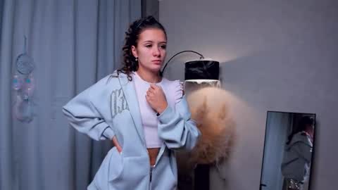 Emma online show from 11.04.25