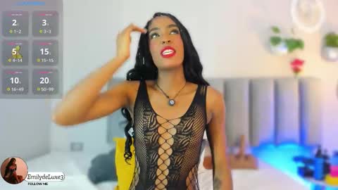 Snapshot of emely_deluxe chatting on 11.15.25 Emely online show from 11.15.25