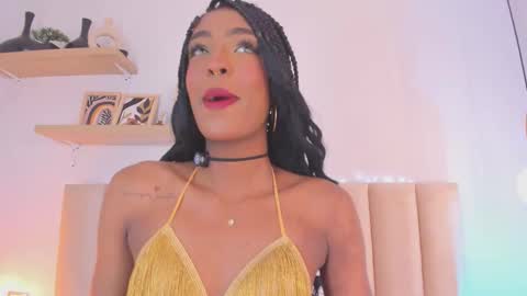 Snapshot of emely_deluxe chatting on 11.29.25 Emely online show from 11.29.25