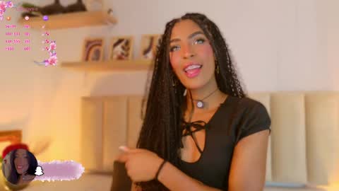 Snapshot of emely_deluxe chatting on 04.18.26 Emely online show from 04.18.26