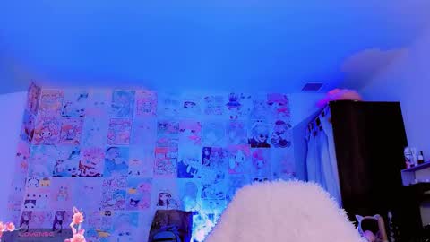 Emely Rous online show from 10.23.25