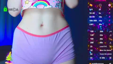 Snapshot of emelycrystal chatting on 01.27.25 Emely online show from 01.27.25