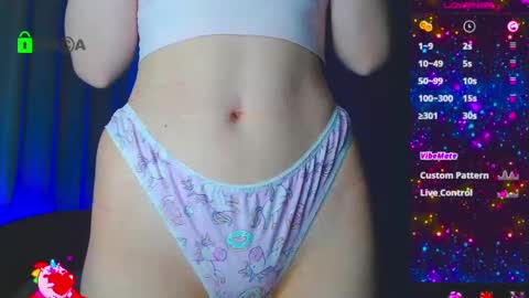 Snapshot of emelycrystal chatting on 03.07.25 Emely online show from 03.07.25