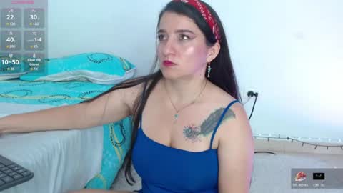 Snapshot of emelyross_ chatting on 07.13.26 emely ross online show from 07.13.26