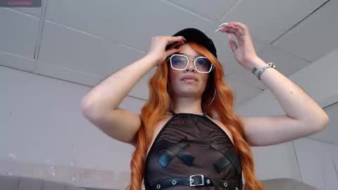 Snapshot of emerald_gh chatting on 02.22.26 Danna online show from 02.22.26