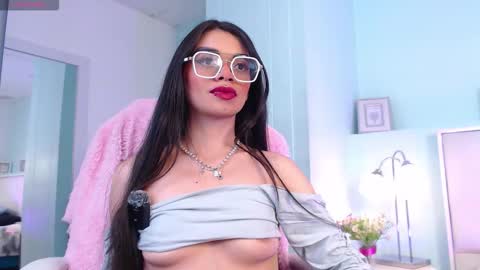 Snapshot of emerald_gh chatting on 03.16.26 Danna online show from 03.16.26