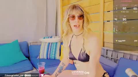 Snapshot of emerylune_xo chatting on 04.22.26 Emery Lune online show from 04.22.26