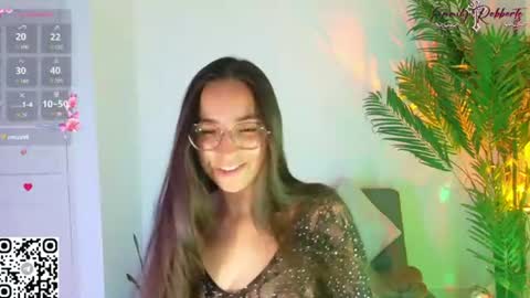 Snapshot of emi_roberts chatting on 07.14.26 Emmily Roberts online show from 07.14.26
