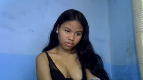 Snapshot of emiehottie chatting on 06.12.26 Ami online show from 06.12.26