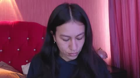 Snapshot of emigomez_ chatting on 11.03.25 Emilia Gomez online show from 11.03.25