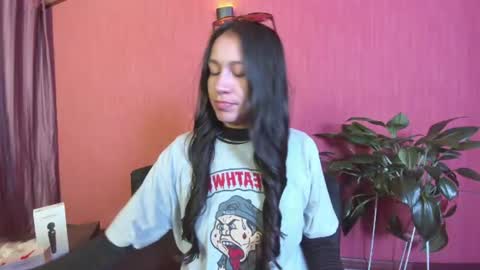 Emilia Gomez online show from 07.19.26