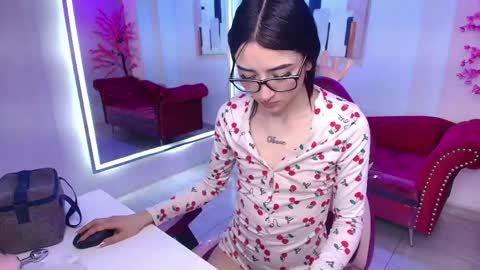 Emiily  online show from 05.23.26