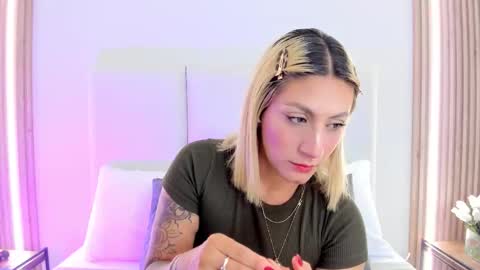 Snapshot of emiily_roberts1 chatting on 01.10.26 EMILY ROBERTS online show from 01.10.26