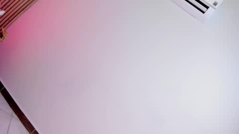 Snapshot of emiily_roberts1 chatting on 02.11.26 EMILY ROBERTS online show from 02.11.26