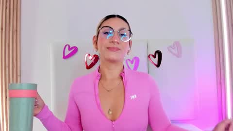 Snapshot of emiily_roberts1 chatting on 02.17.26 EMILY ROBERTS online show from 02.17.26