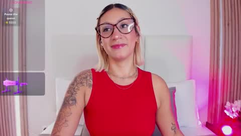 Snapshot of emiily_roberts1 chatting on 02.27.26 EMILY ROBERTS online show from 02.27.26