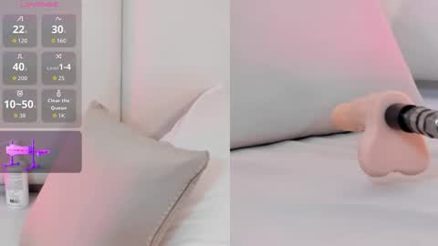 Snapshot of emiily_roberts1 chatting on 03.13.26 EMILY ROBERTS online show from 03.13.26