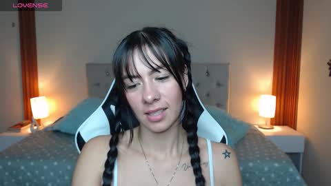 emiily_skinny online show from 03.30.26