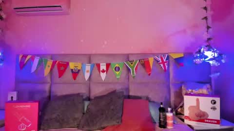 Emiily Grace online show from 07.08.26