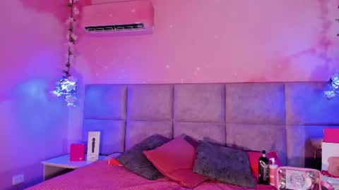 Emiily Grace online show from 07.30.26