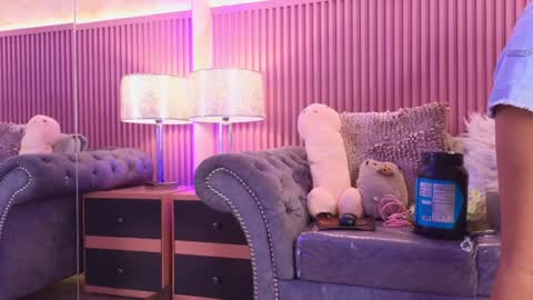 Emily online show from 01.11.25