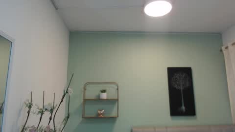 Emilee online show from 12.14.24