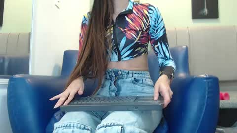 Emilee online show from 02.20.25