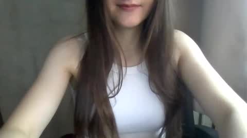 emili0899 online show from 10.12.25