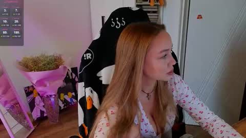 Snapshot of emili1_bc chatting on 01.10.26 Emili online show from 01.10.26