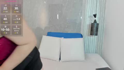 Snapshot of emili__hot chatting on 09.13.25 Emily online show from 09.13.25